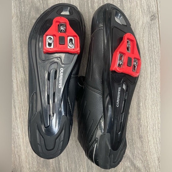 Cycling Shoes - Picture 2 of 4